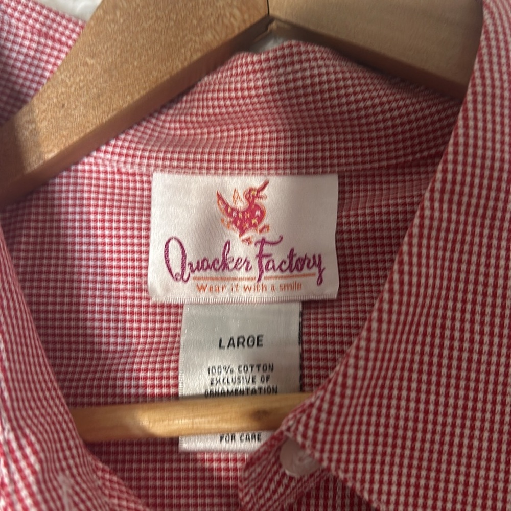 QUACKER FACTORY Christmas Large Checkered Button Down Shirt - Picture 9 of 14